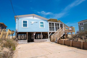KH17, Down by the Sea- Oceanfront, Ocean Views, Screened porch